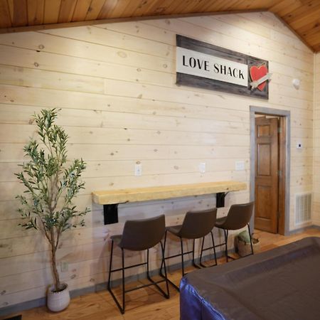 Love Shack Sevierville Dış mekan fotoğraf